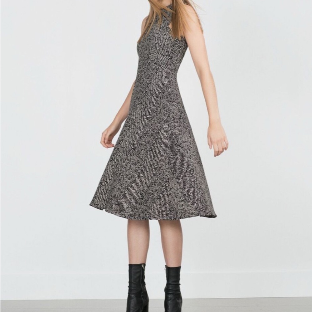 Zara Herringbone Fit & Flare Sleeveless Midi Dress Black Off White